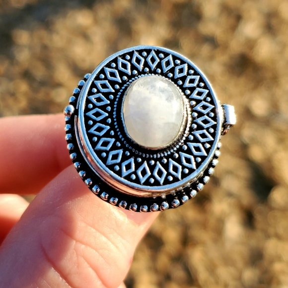 New Rainbow Moonstone 925 Silver Poison Ring. - Picture 10 of 11